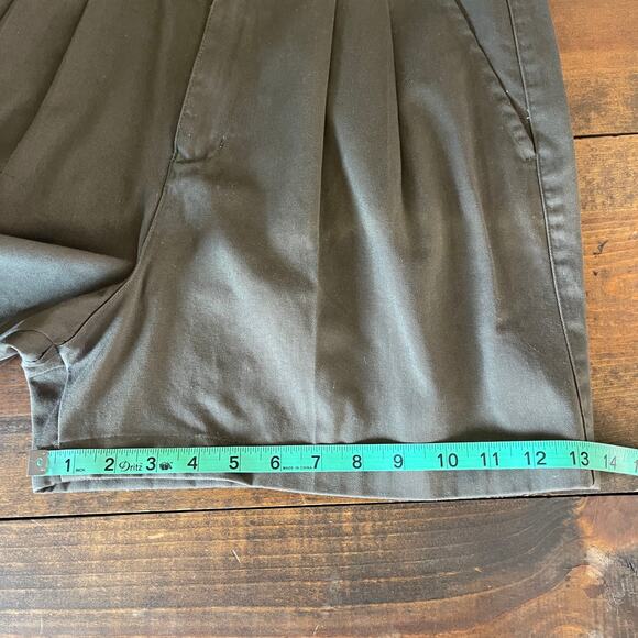 Vintage 90s Cenza Olive green Pleated Trouser Shorts Utility Women's 12 Fits 8 - Picture 8 of 11